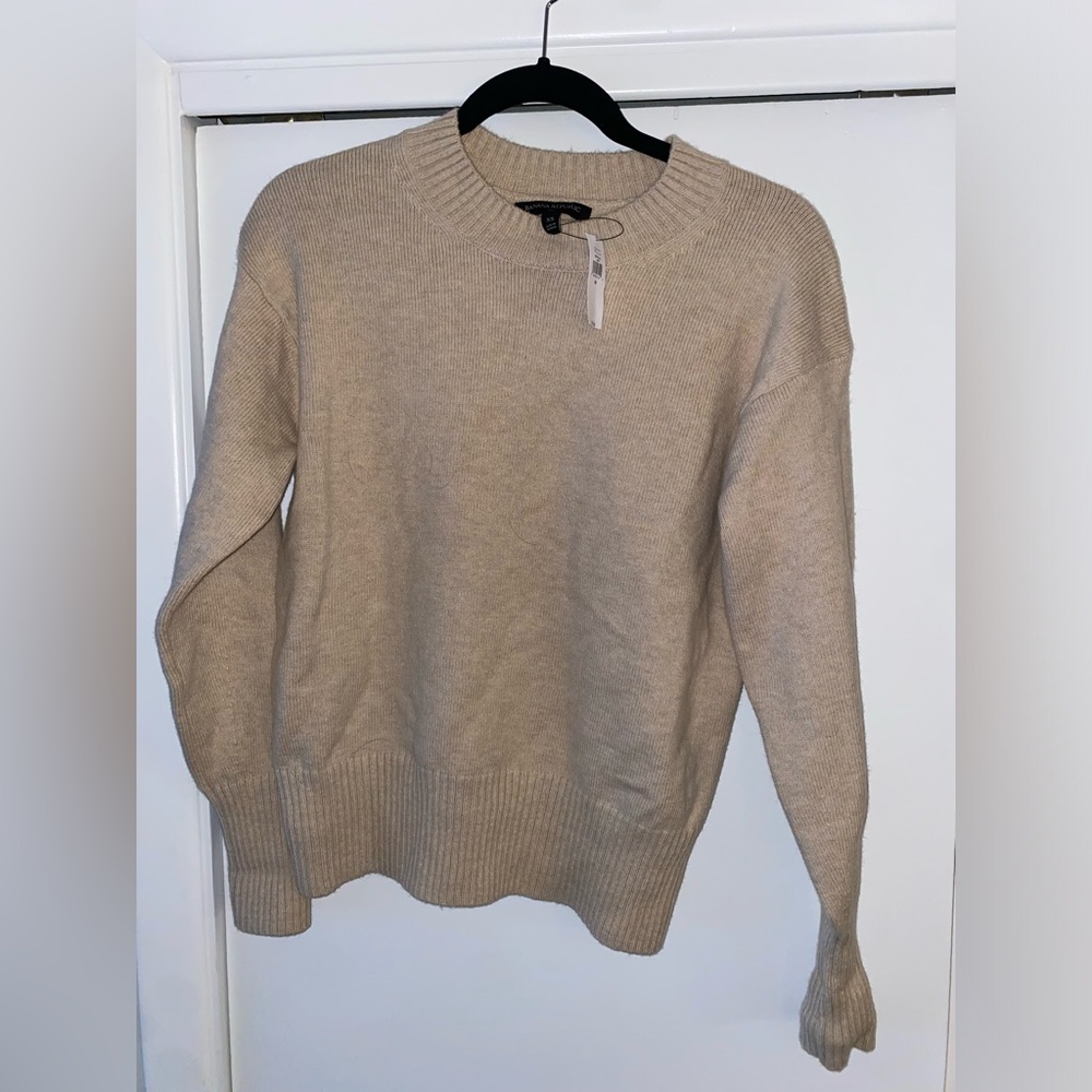 Banana Republic Factory Women’s Sweater.